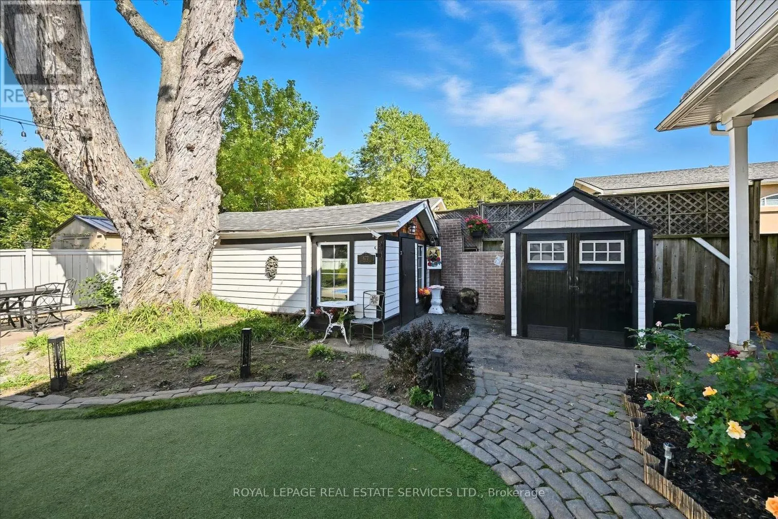 677 GREENWOOD DRIVE