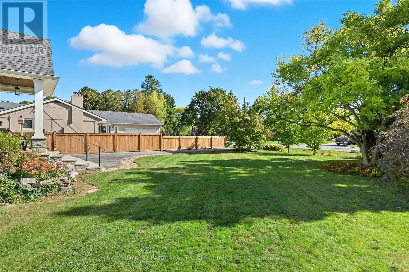 677 GREENWOOD DRIVE