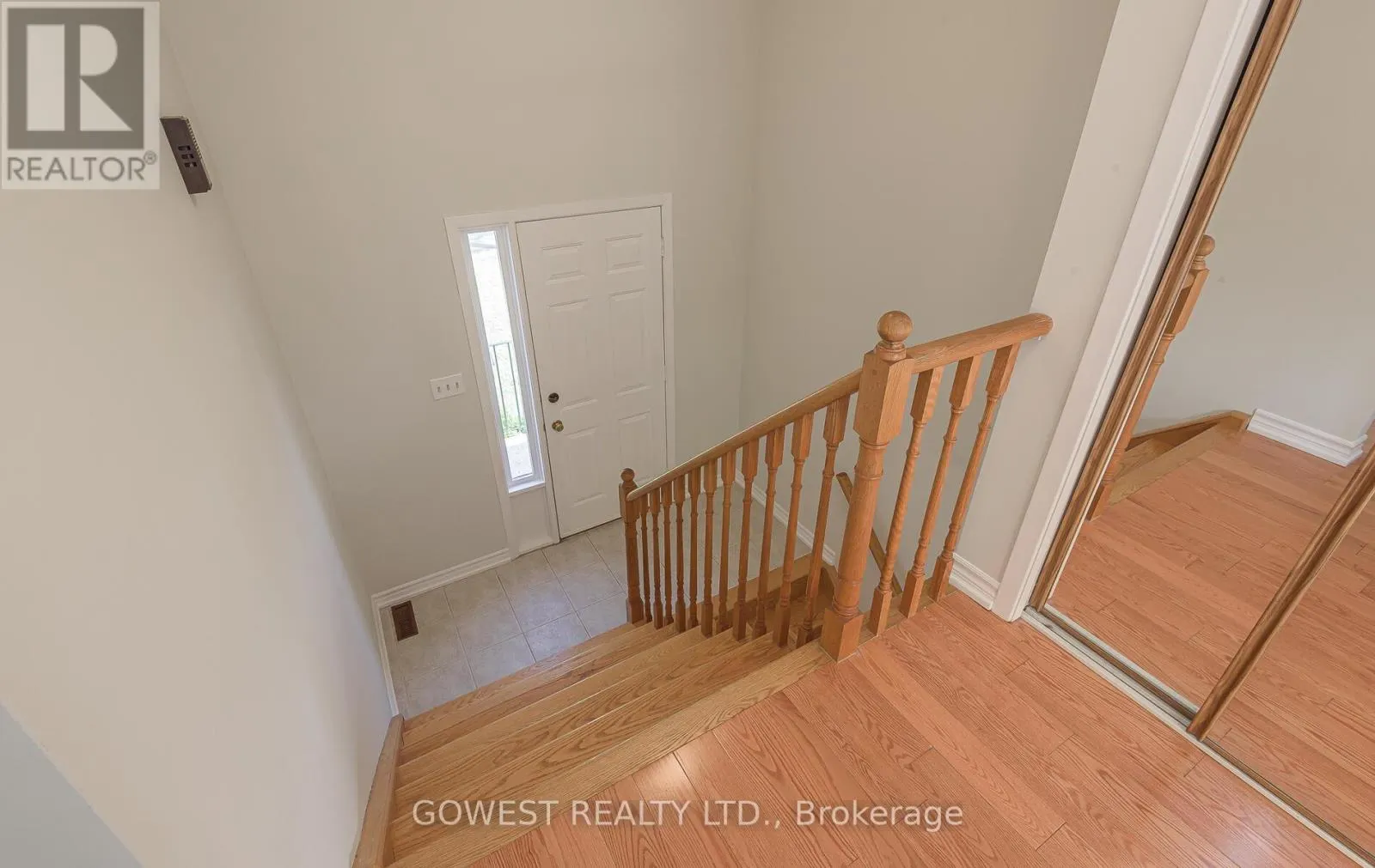 6 ELDERBANK COURT