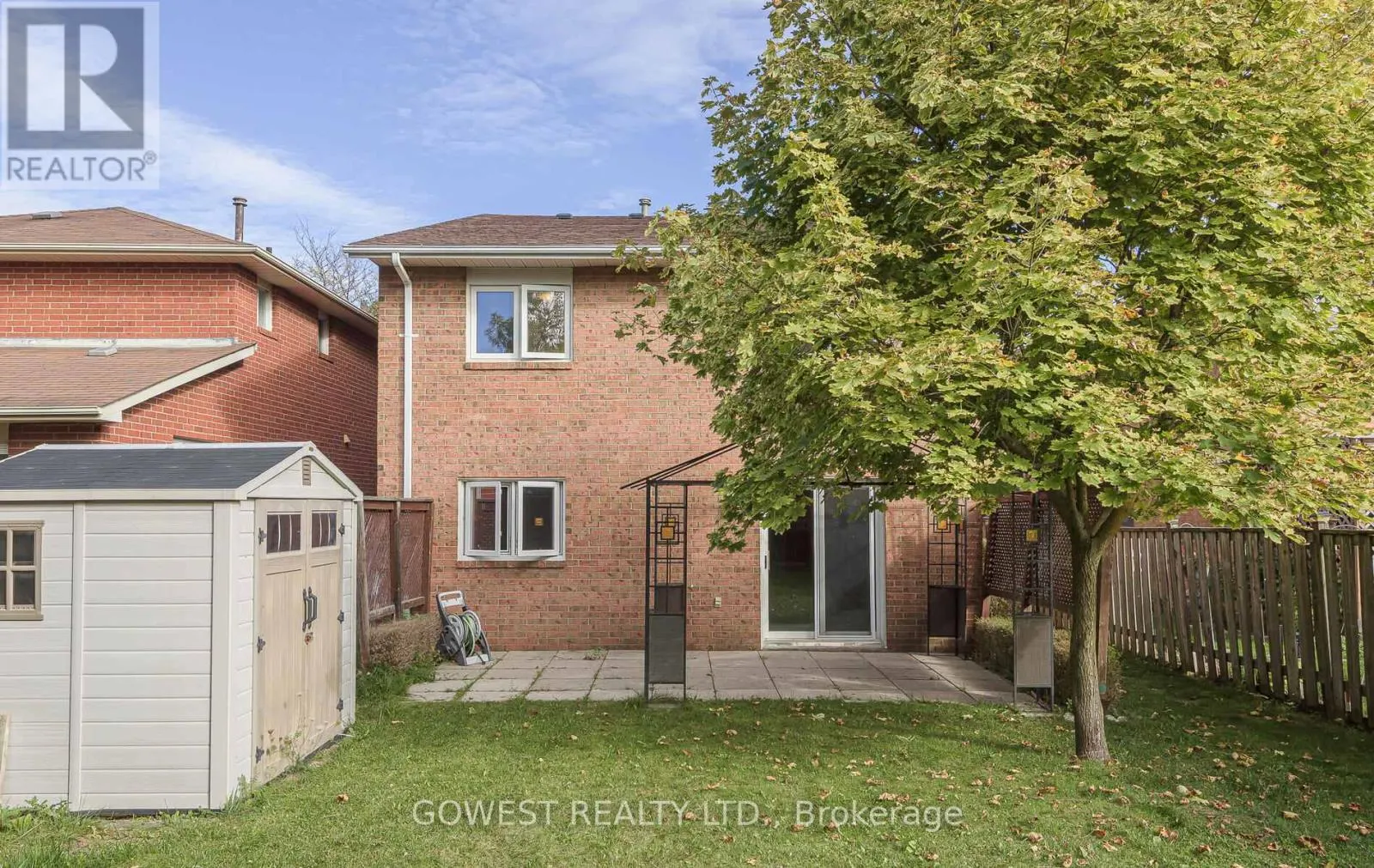 6 ELDERBANK COURT