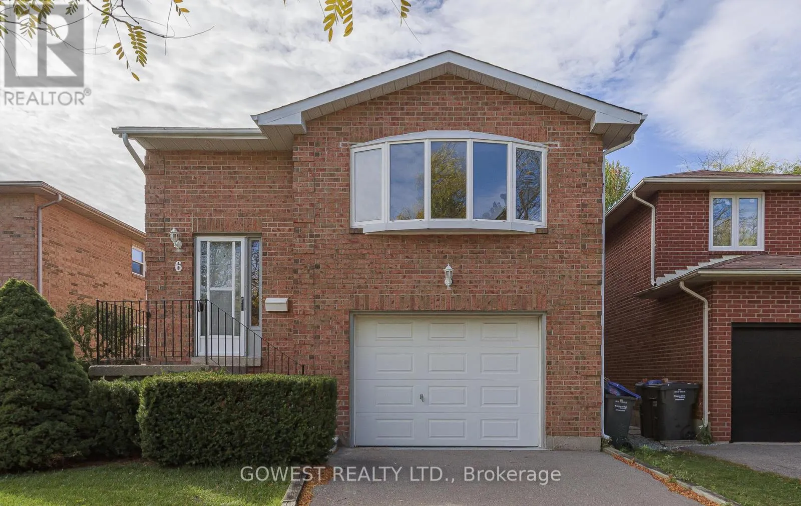 6 ELDERBANK COURT