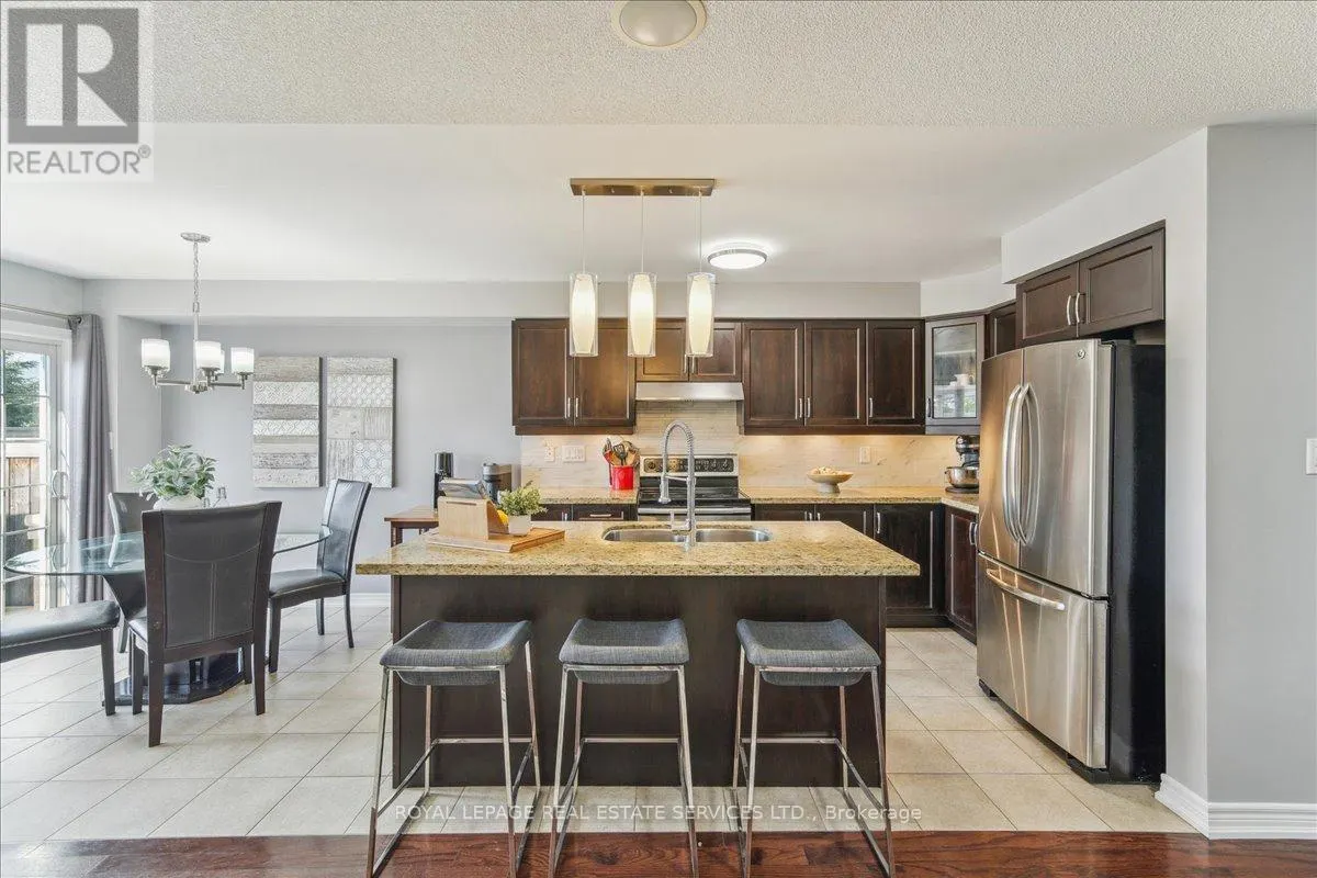 16 BEACHVILLE CIRCLE