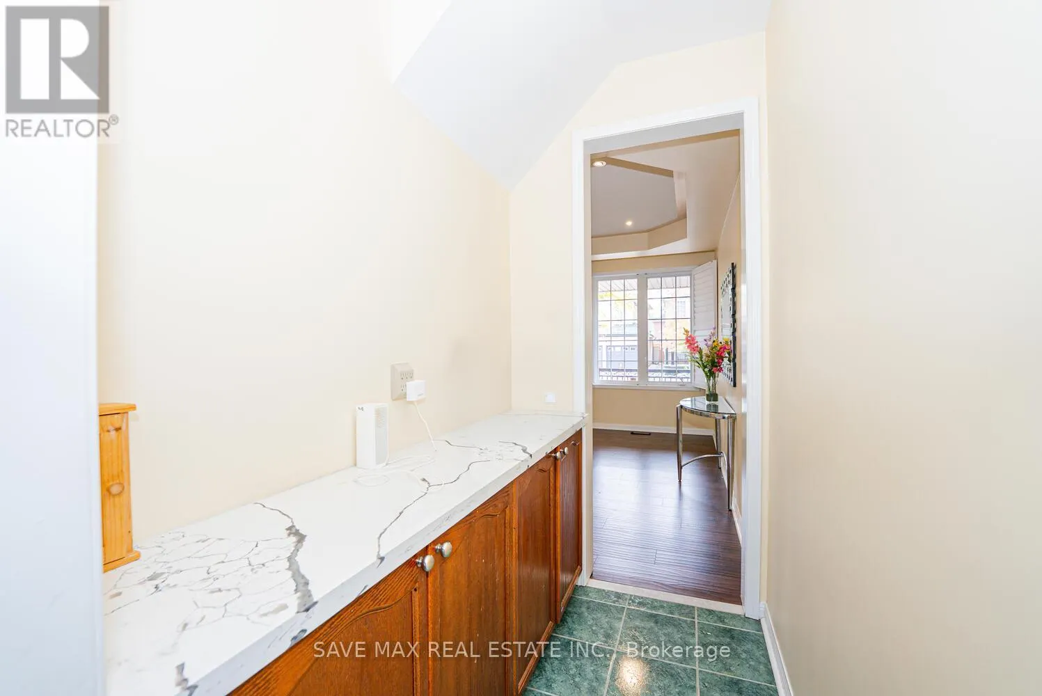 20 BINNERY DRIVE