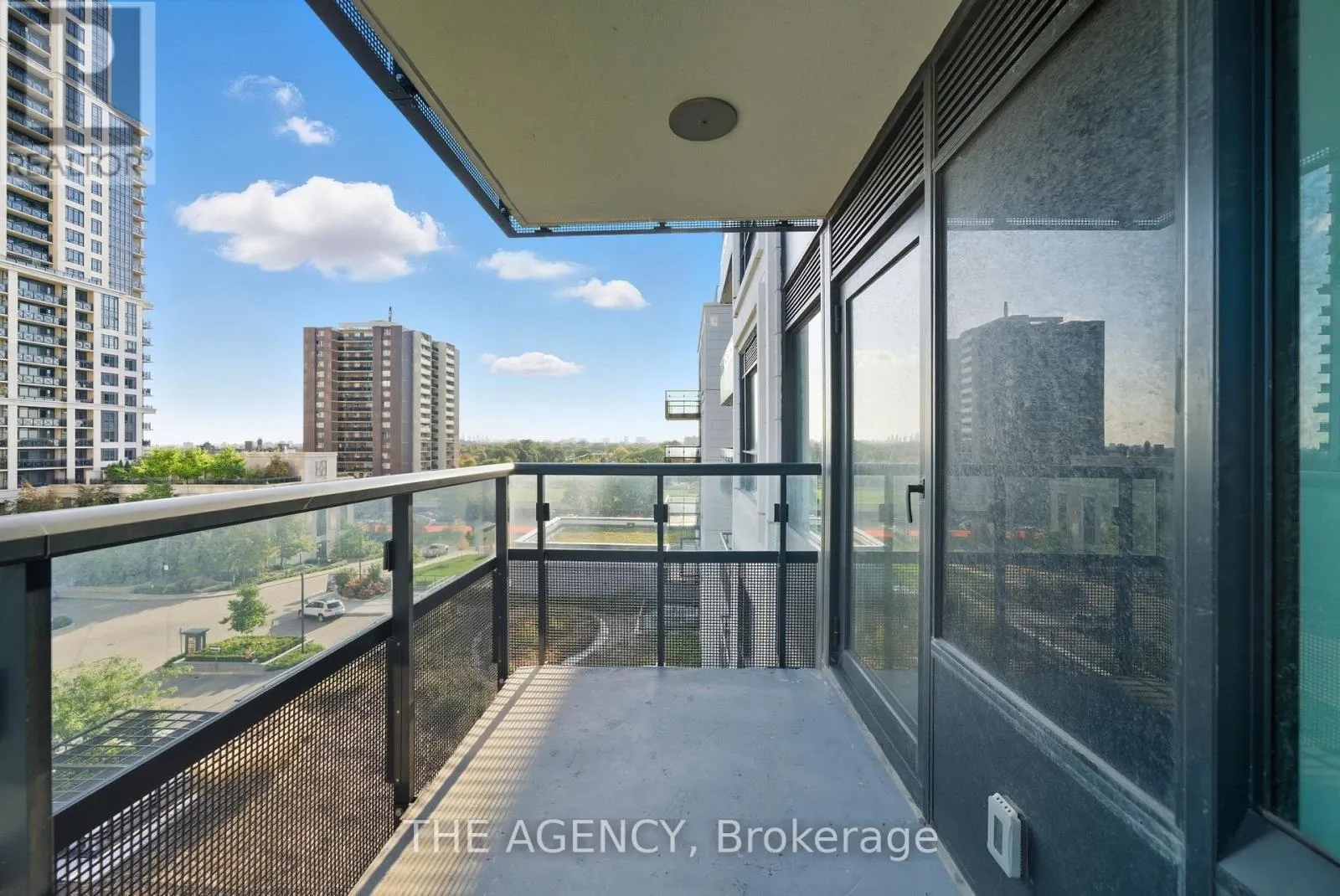 508 - 10 EVA ROAD