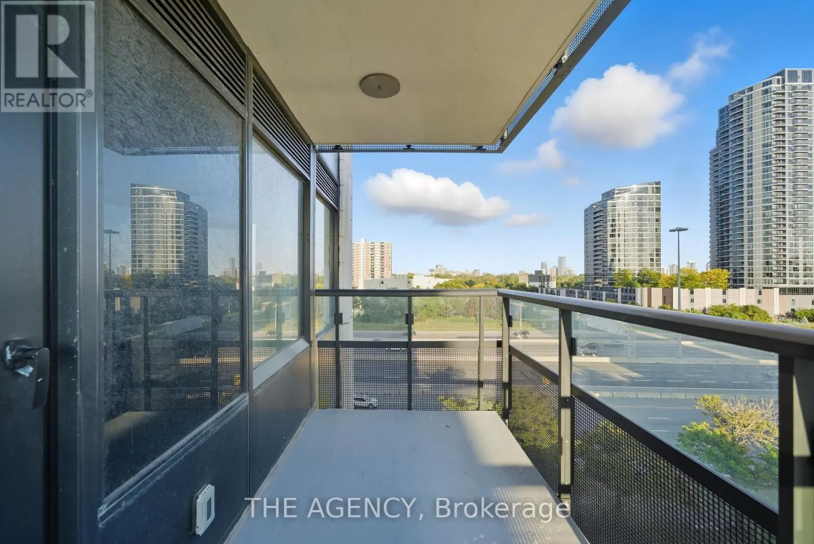 508 - 10 EVA ROAD