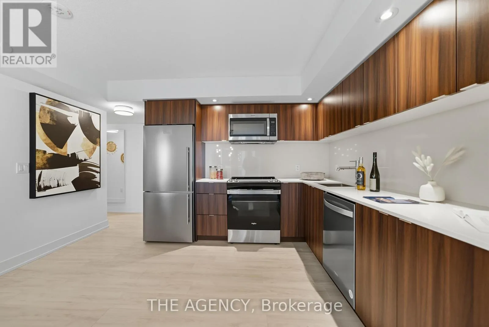 508 - 10 EVA ROAD