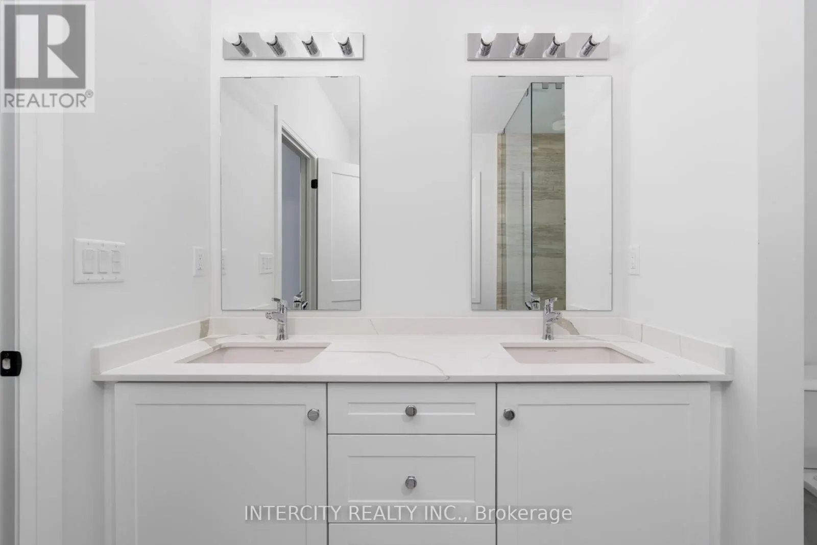 LOT 33 - 2 DOLOMITE DRIVE