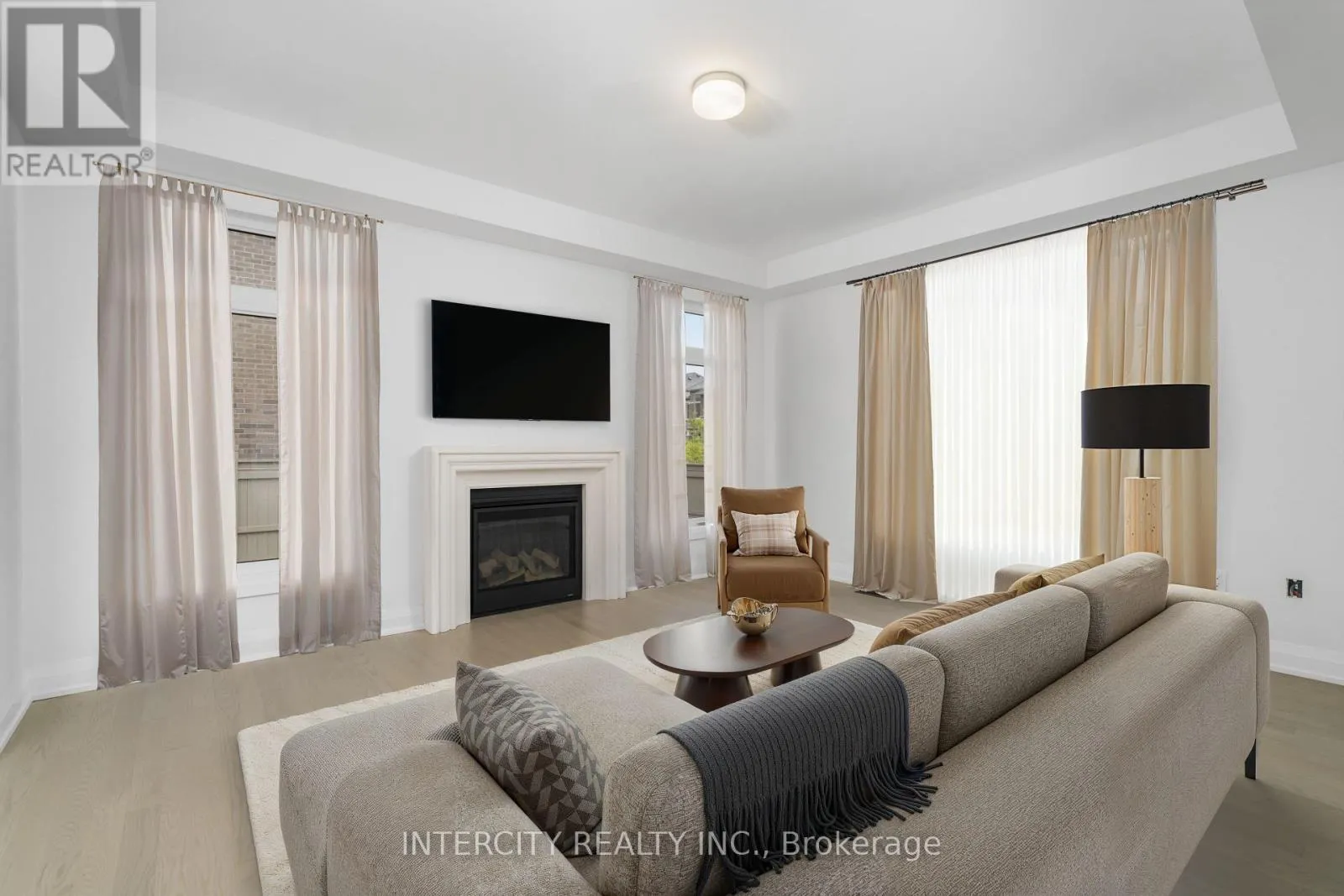 LOT 33 - 2 DOLOMITE DRIVE