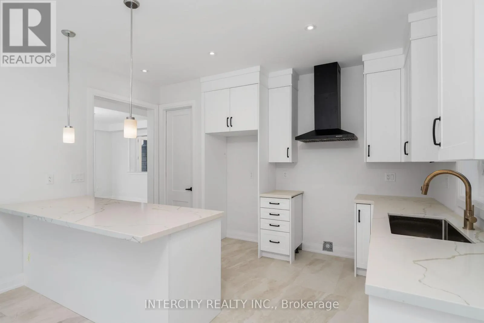 LOT 33 - 2 DOLOMITE DRIVE