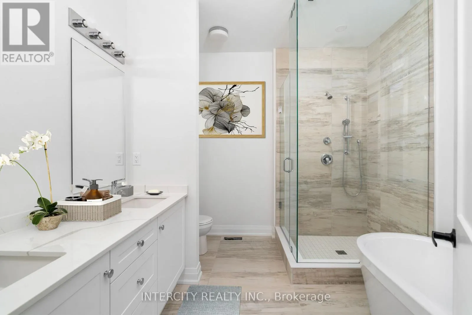 LOT 33 - 2 DOLOMITE DRIVE