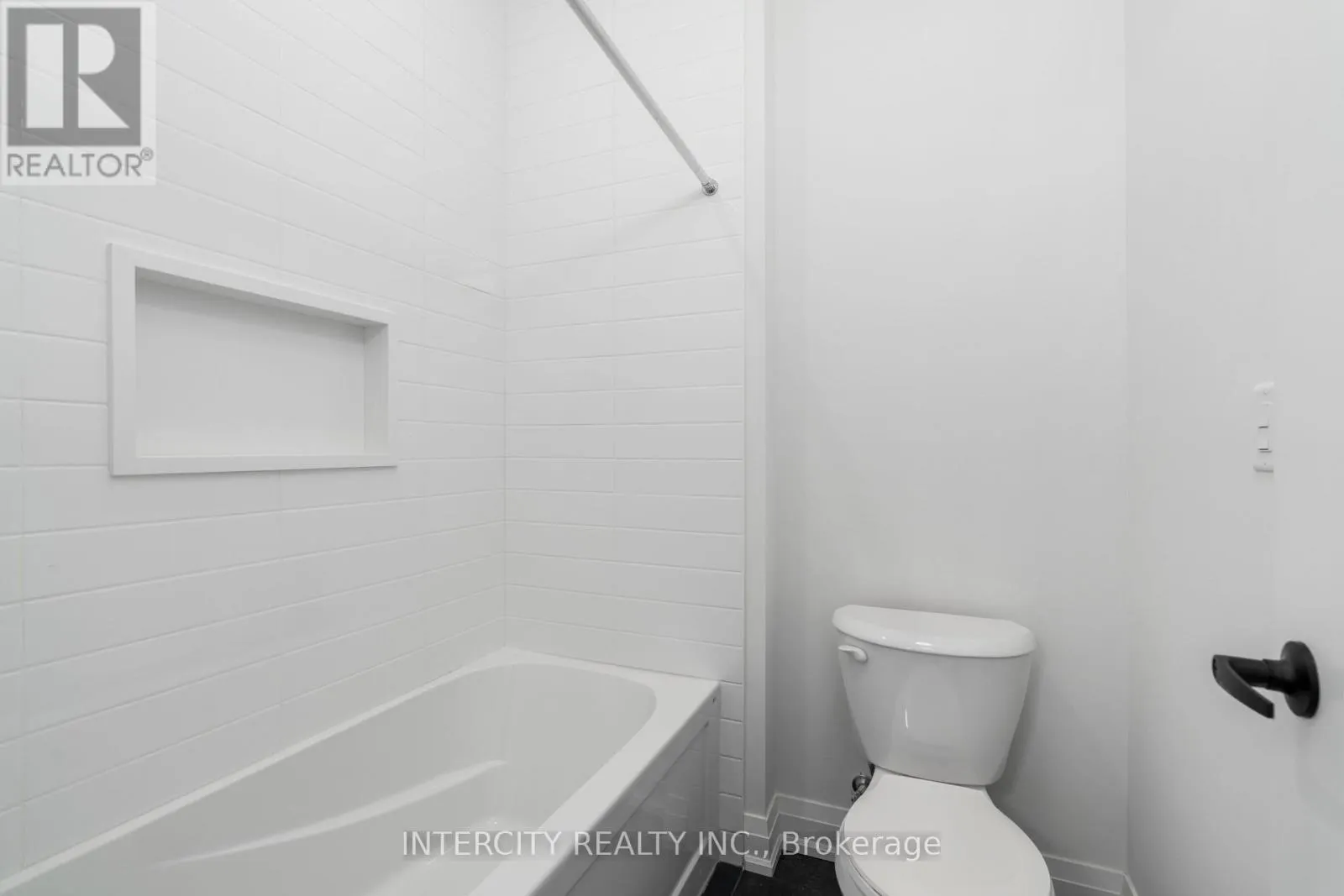 LOT 33 - 2 DOLOMITE DRIVE