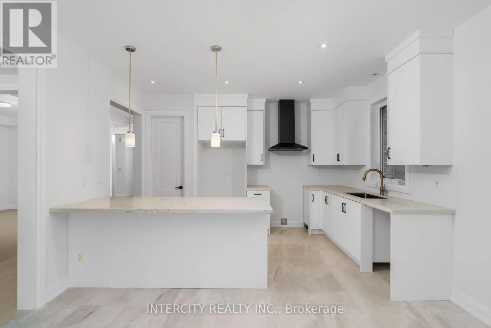 LOT 33 - 2 DOLOMITE DRIVE
