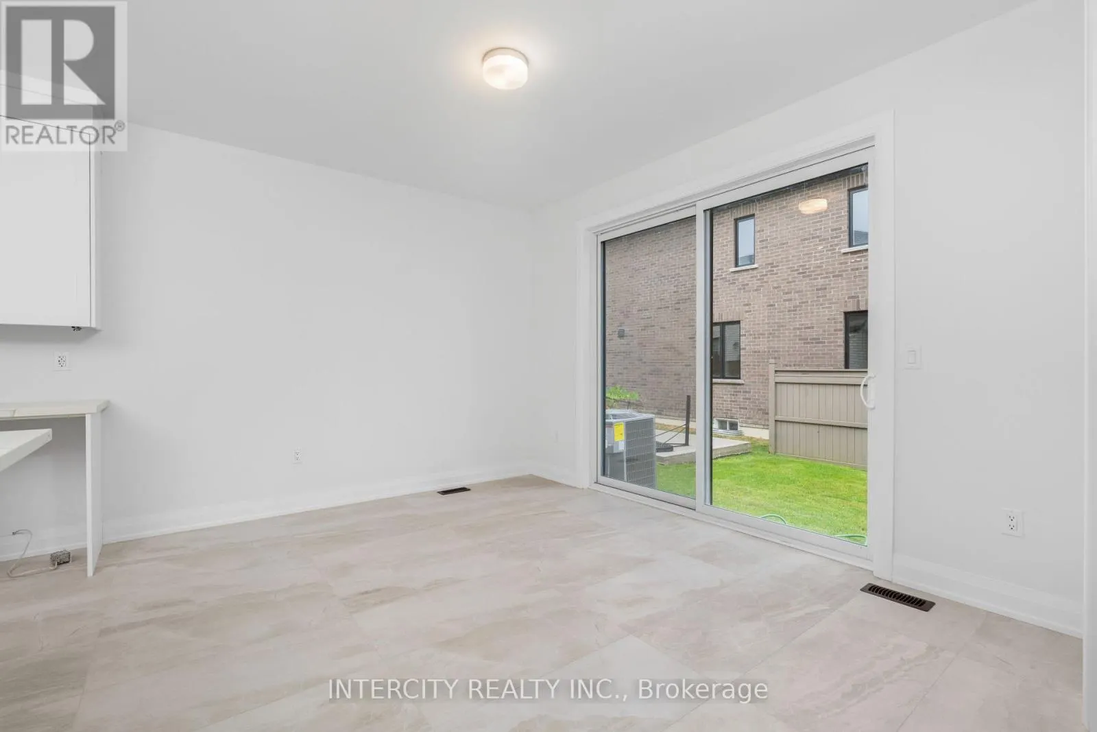 LOT 33 - 2 DOLOMITE DRIVE