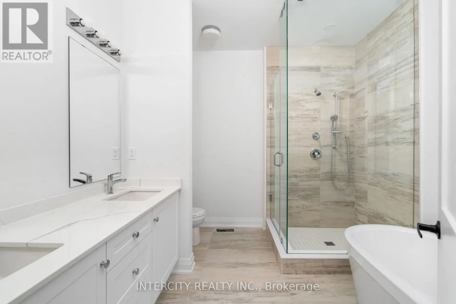 LOT 33 - 2 DOLOMITE DRIVE