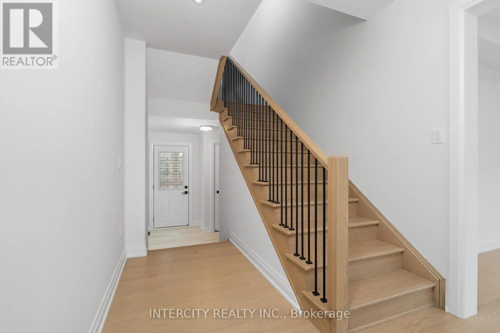 LOT 33 - 2 DOLOMITE DRIVE