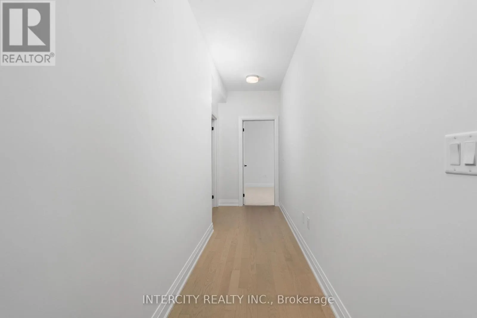 LOT 33 - 2 DOLOMITE DRIVE