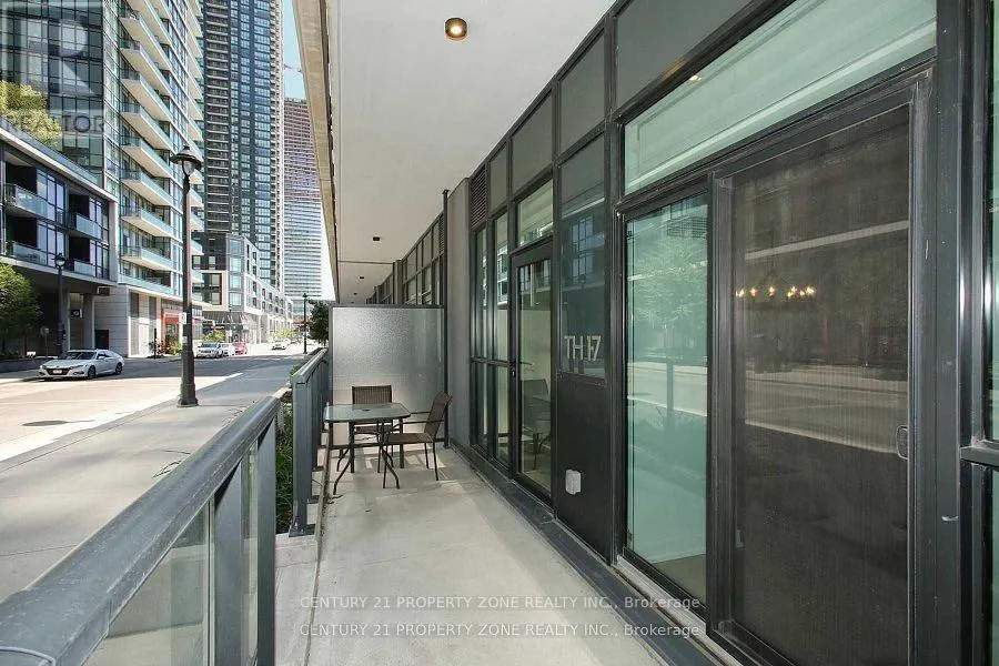 TH-17 - 4055 PARKSIDE VILLAGE DRIVE