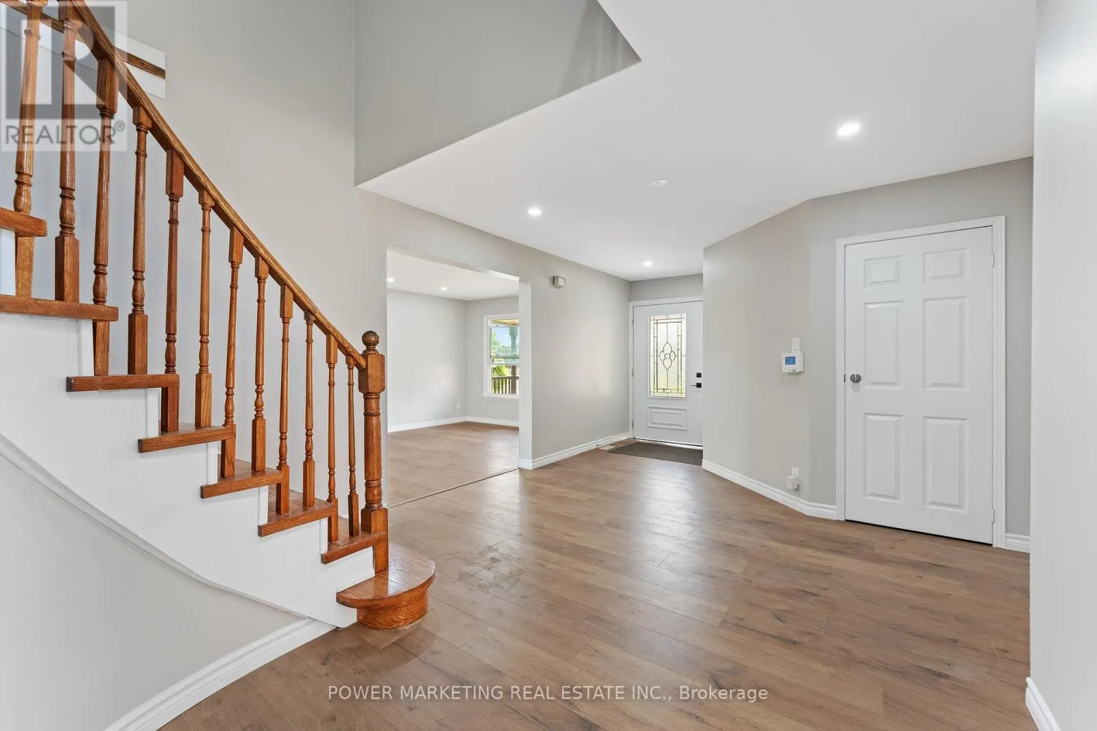 3 NEWBURY CRESCENT