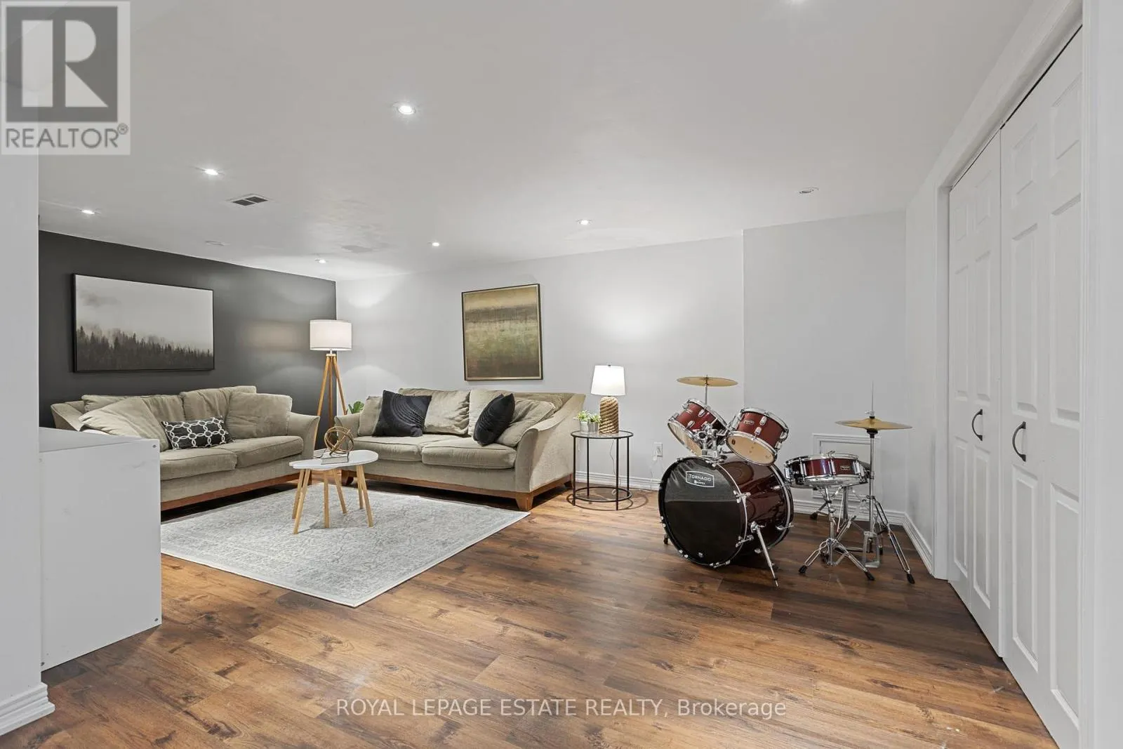 4231 DUNVEGAN ROAD