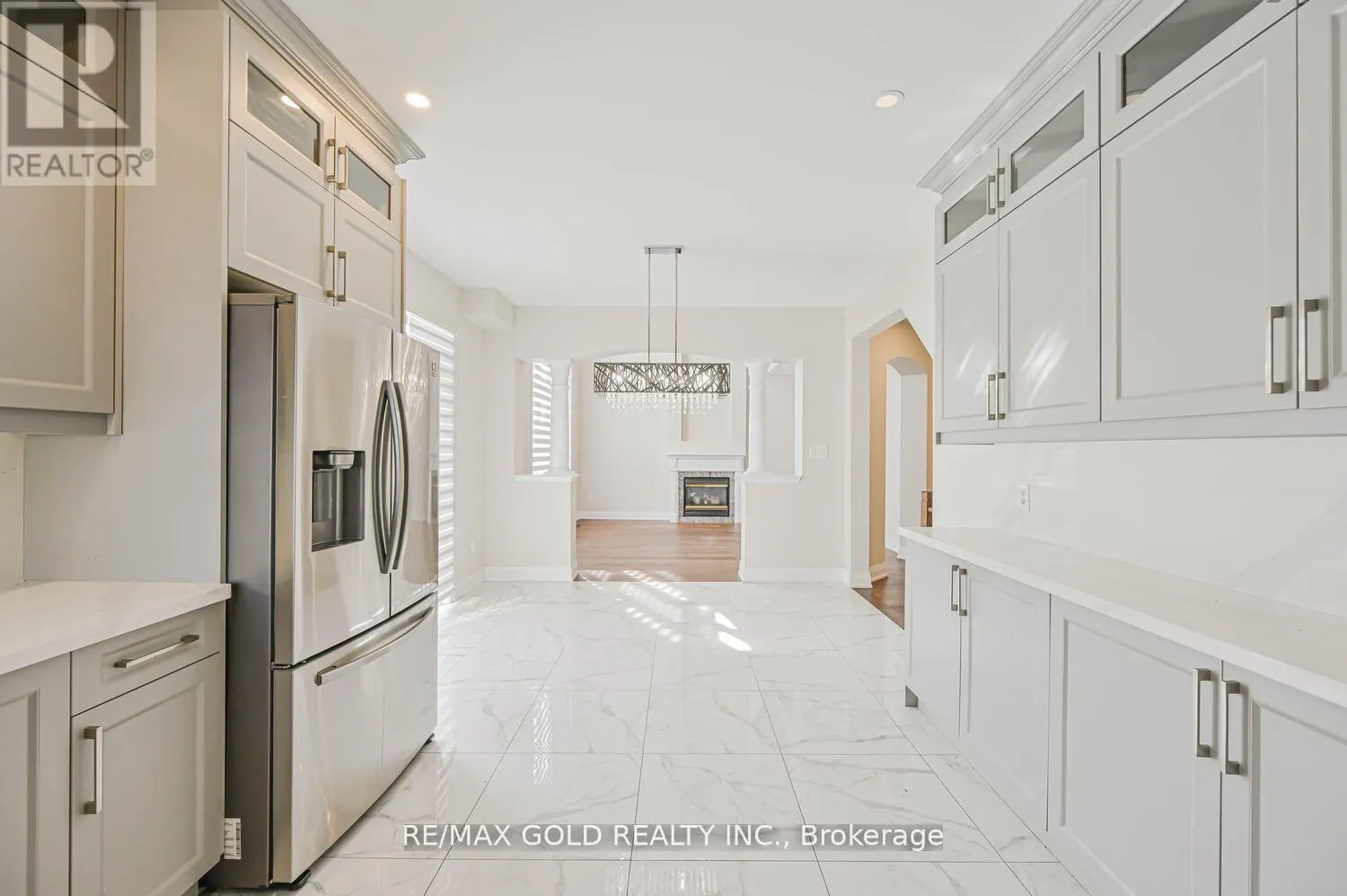3 FRESHSPRING DRIVE