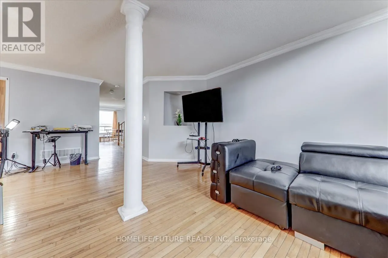 69 HEATHERDALE DRIVE