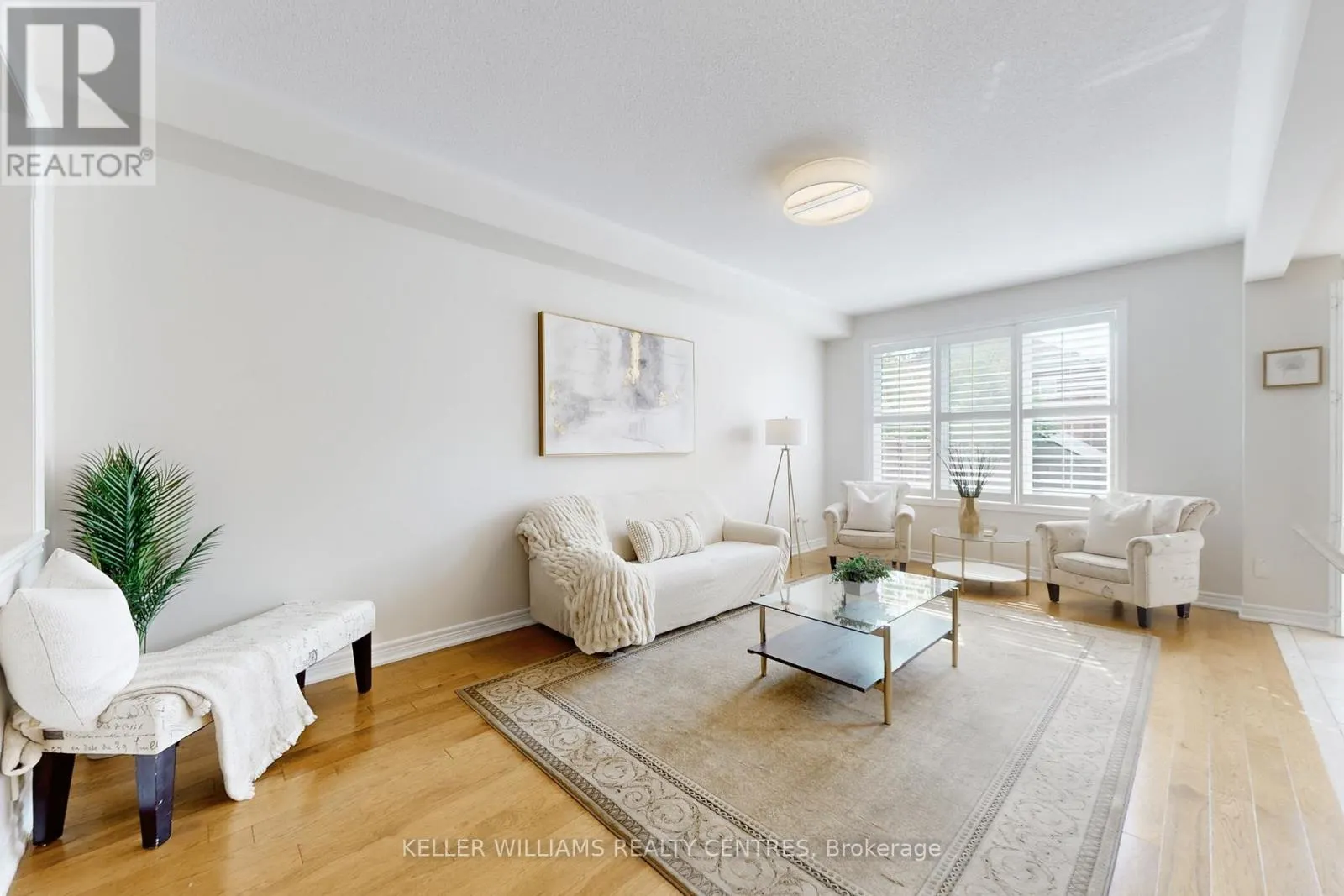 19 DIAMOND LEAF LANE