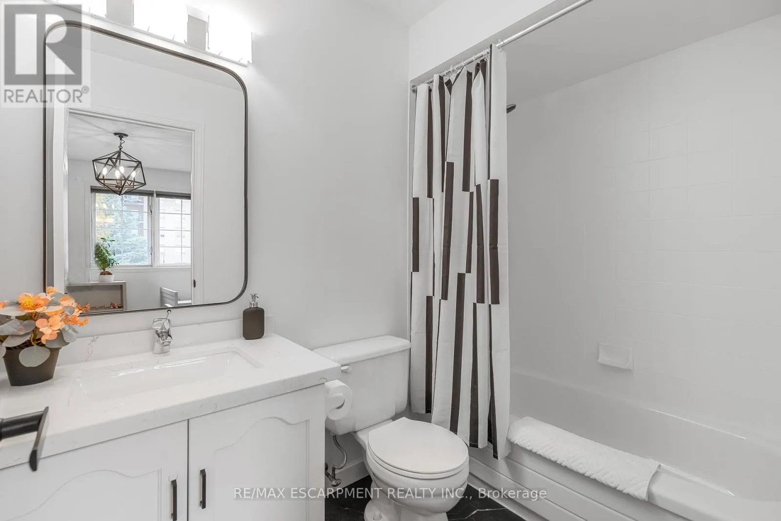 5 - 2015 CLEAVER AVENUE