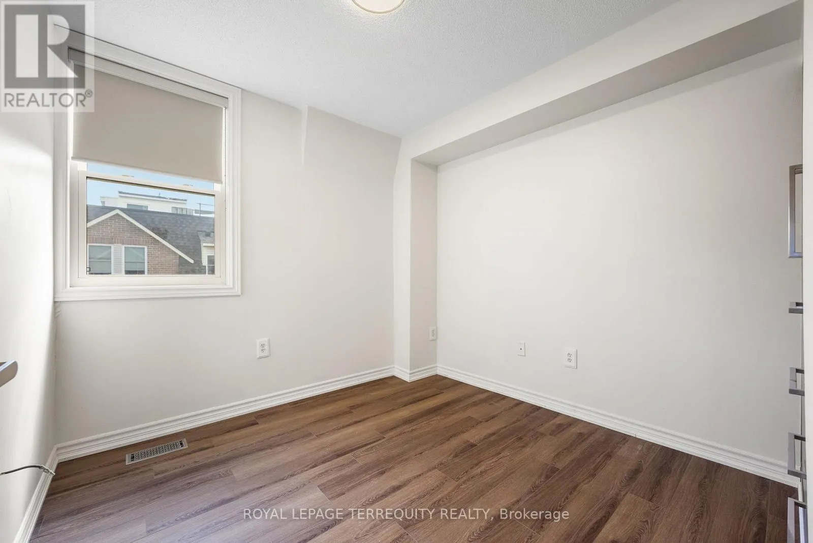 129 - 760 LAWRENCE AVENUE W