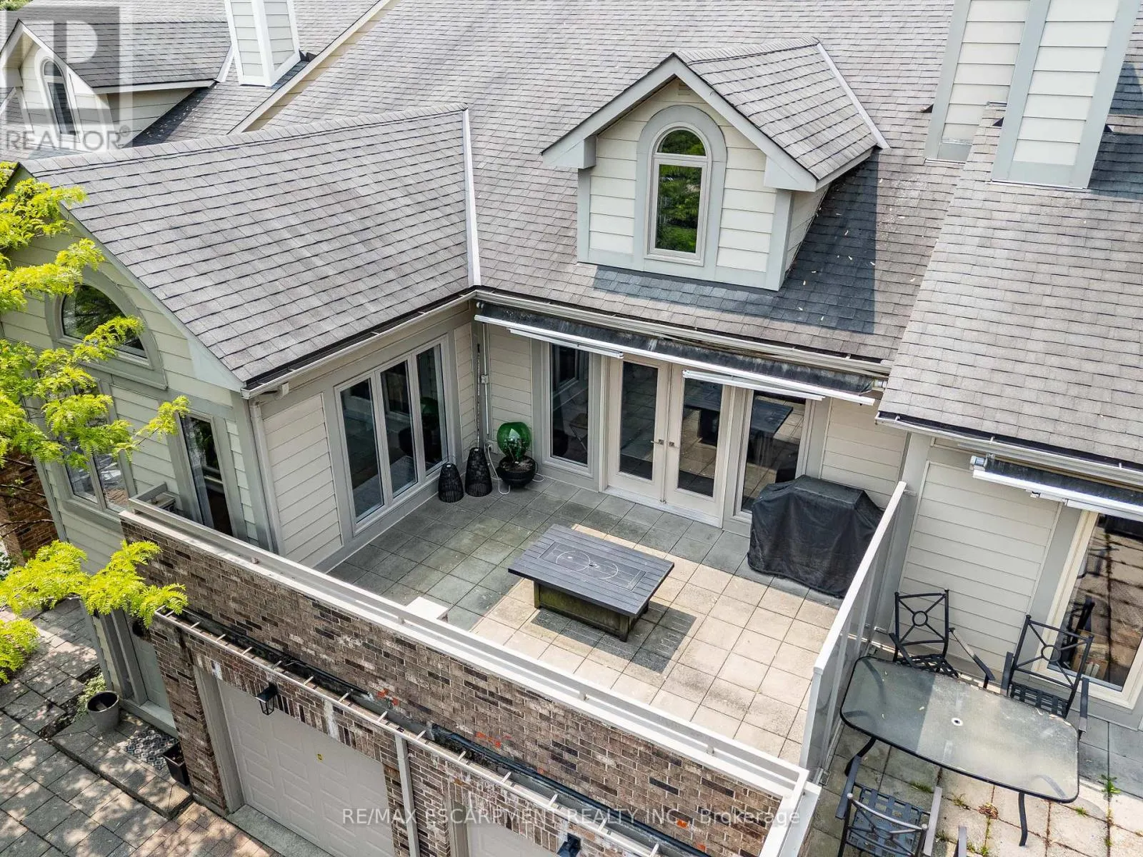 3 - 3230 NEW STREET