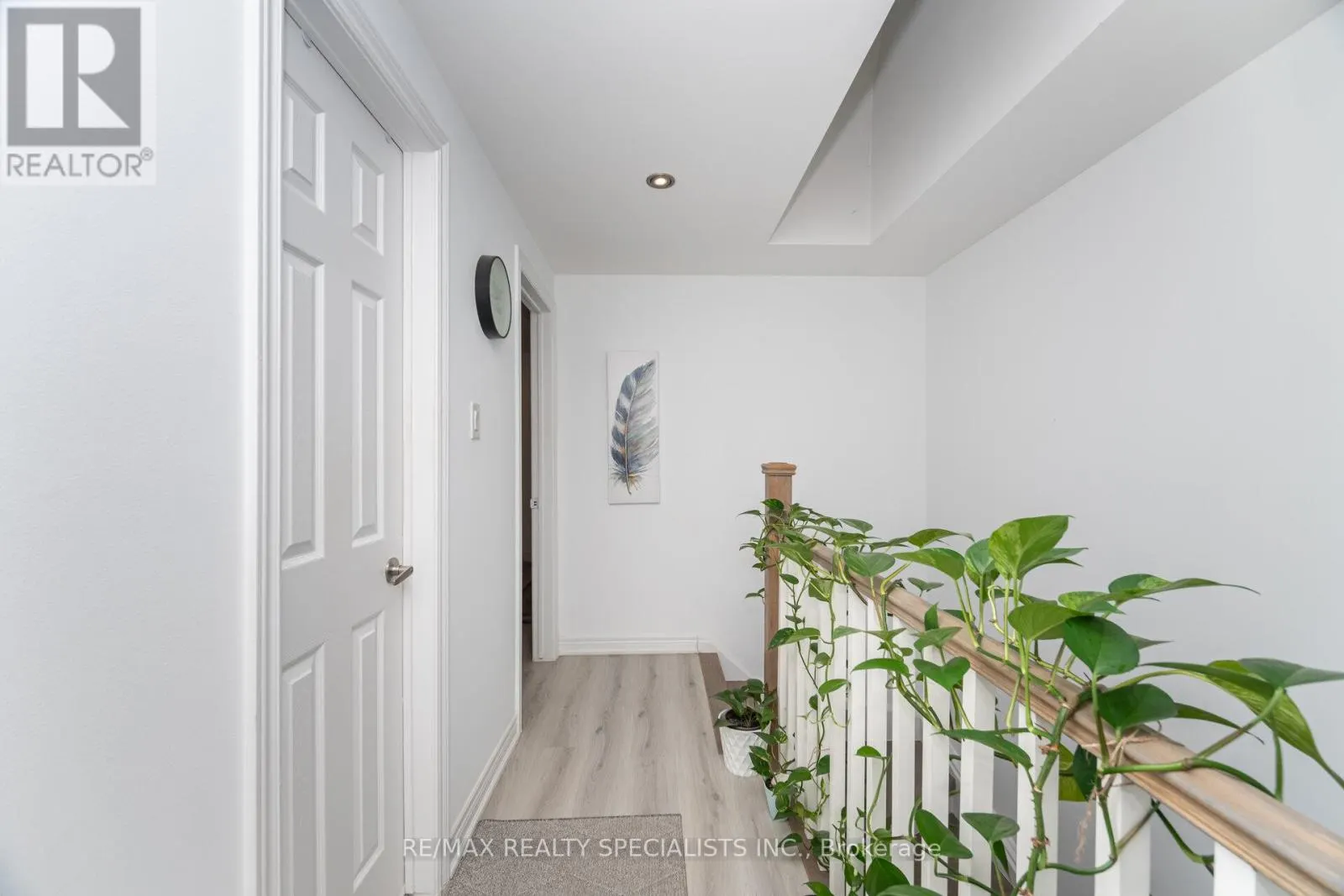 1463 CREDIT WOODLANDS COURT