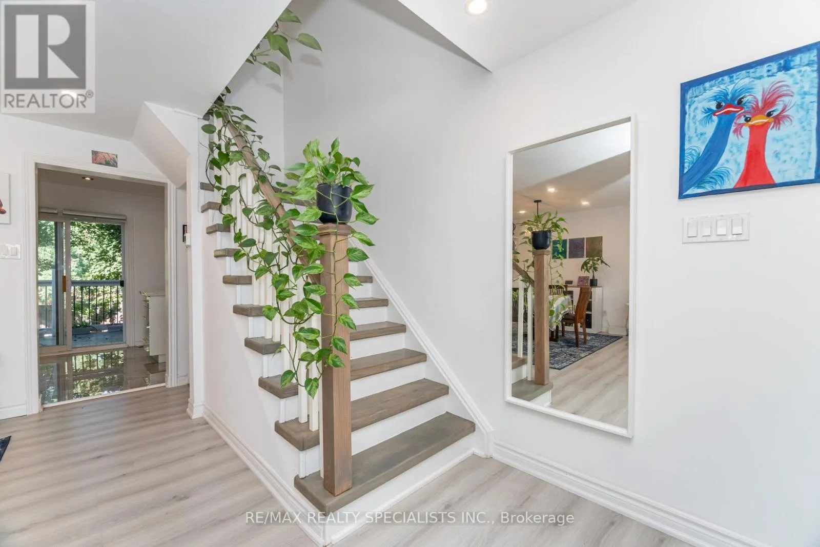1463 CREDIT WOODLANDS COURT