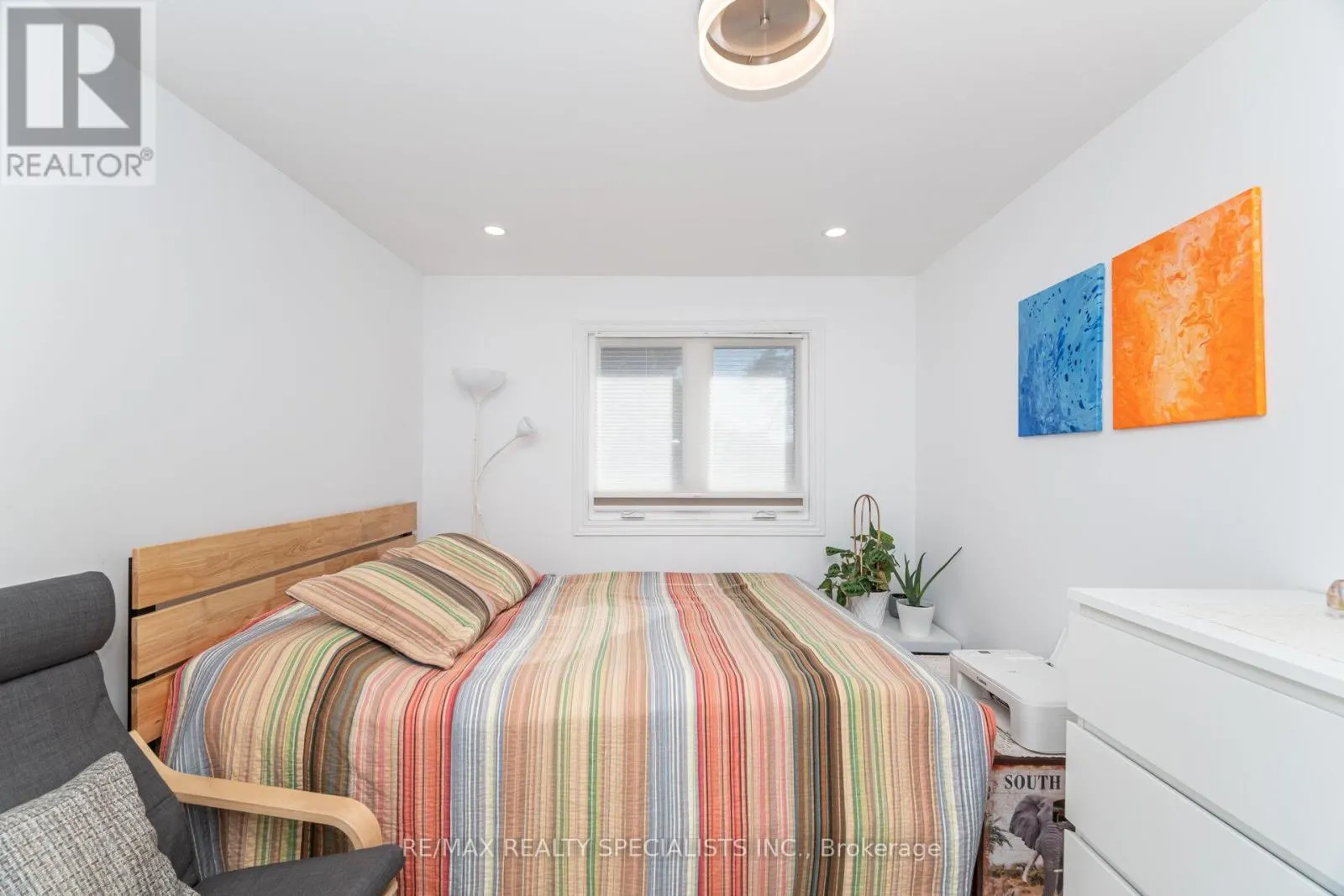 1463 CREDIT WOODLANDS COURT