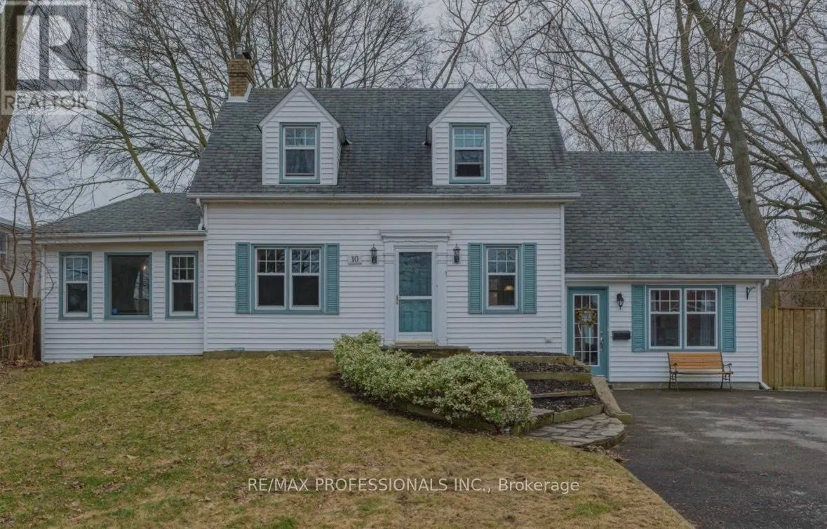 10 BROADVIEW AVENUE