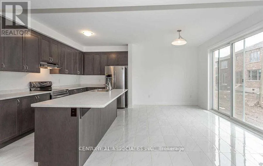 UPPER - 1271 ELDERBERRY CRESCENT