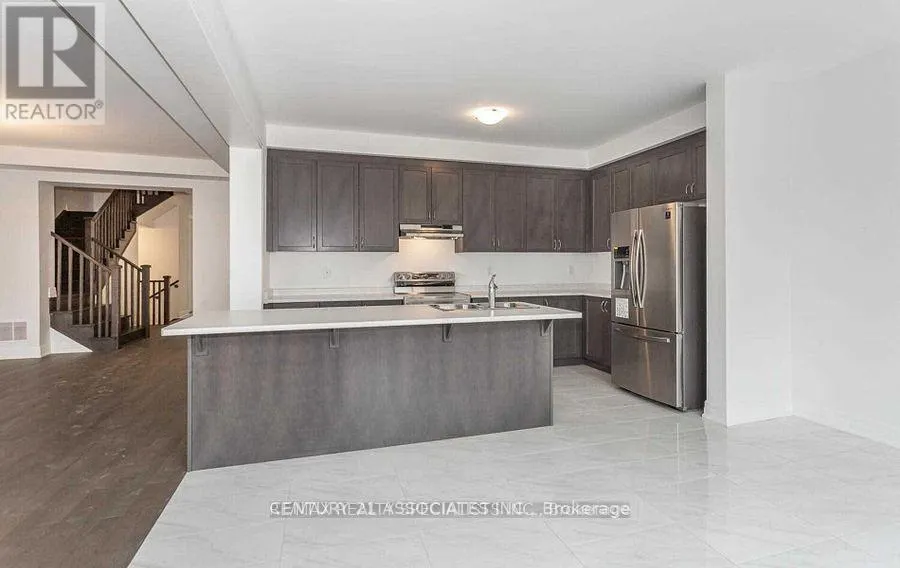 UPPER - 1271 ELDERBERRY CRESCENT