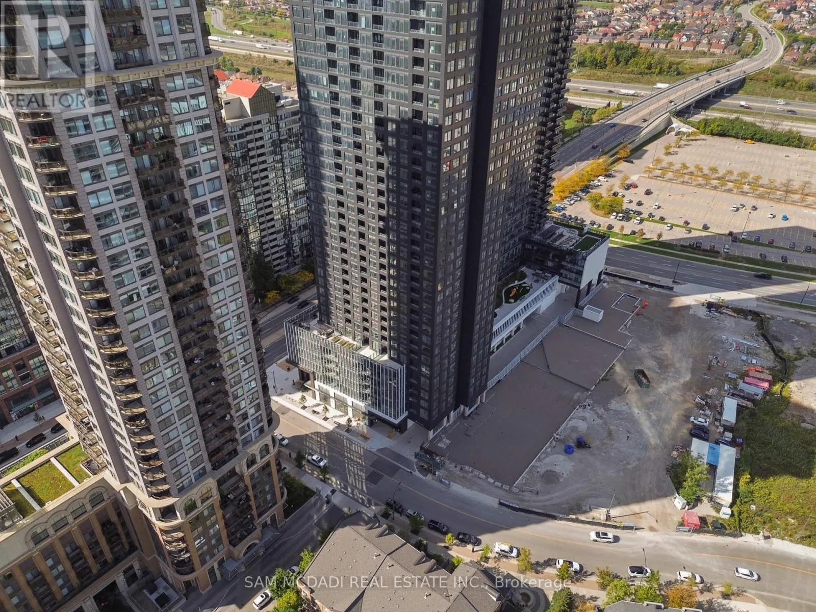 3104 - 395 SQUARE ONE DRIVE