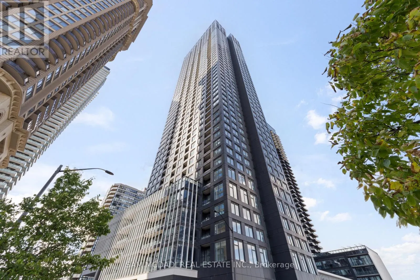 3104 - 395 SQUARE ONE DRIVE