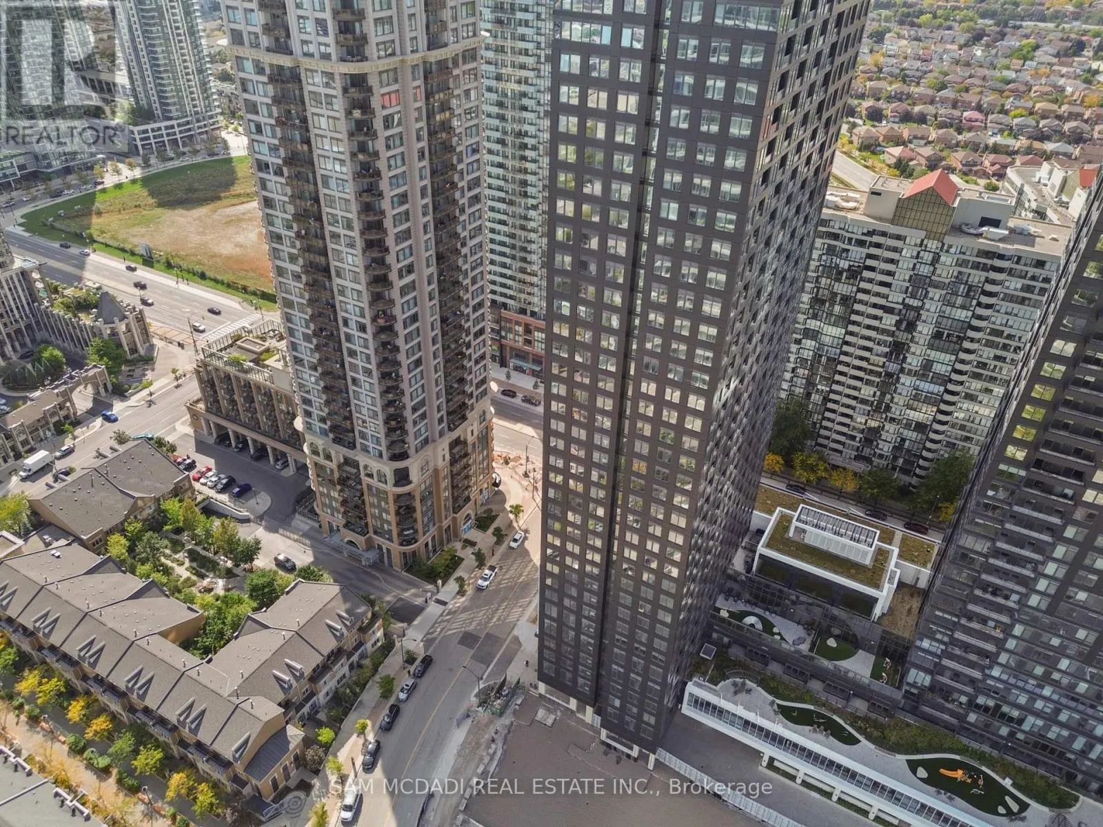 3104 - 395 SQUARE ONE DRIVE