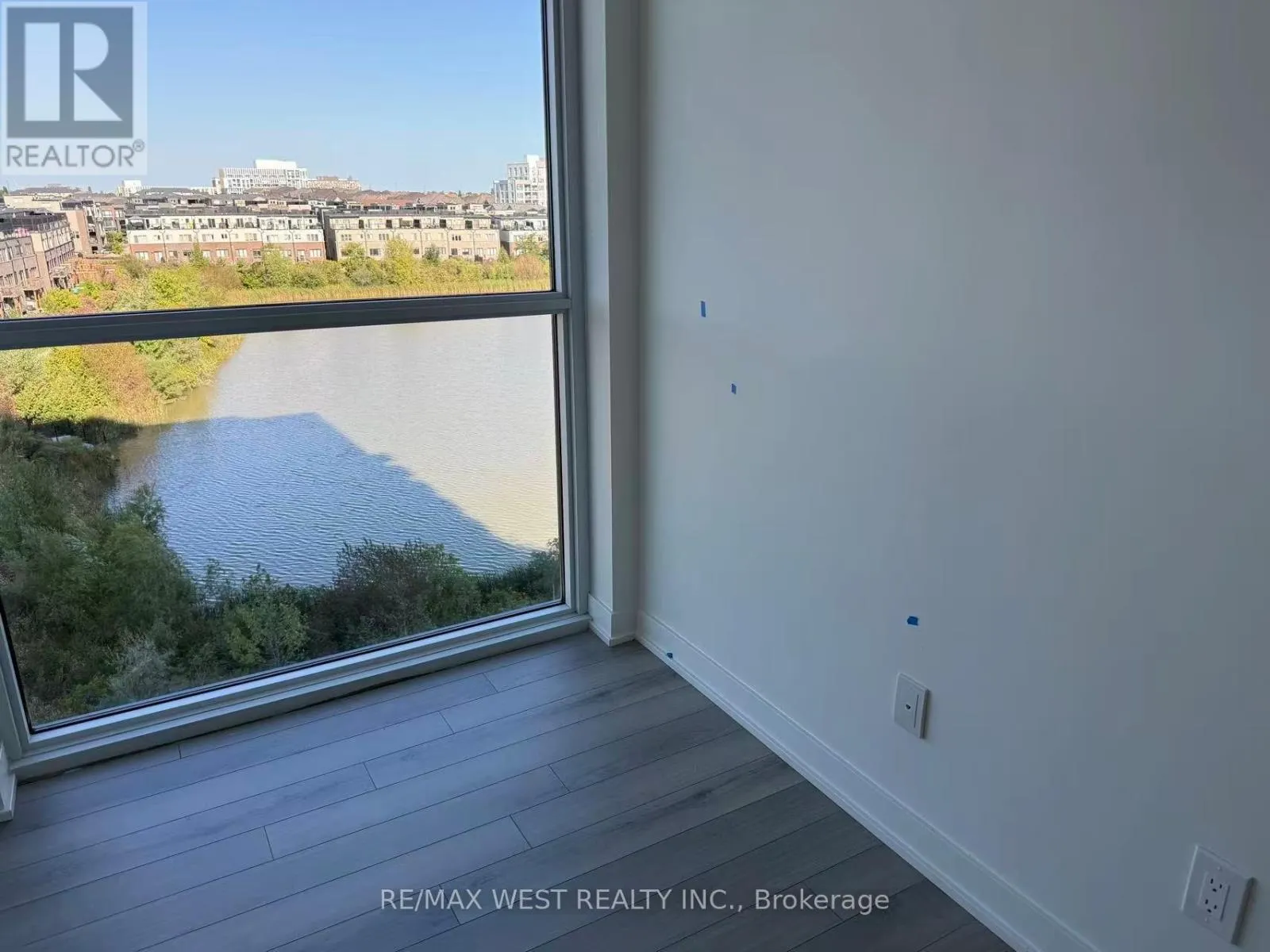 503 - 3071 TRAFALGAR ROAD