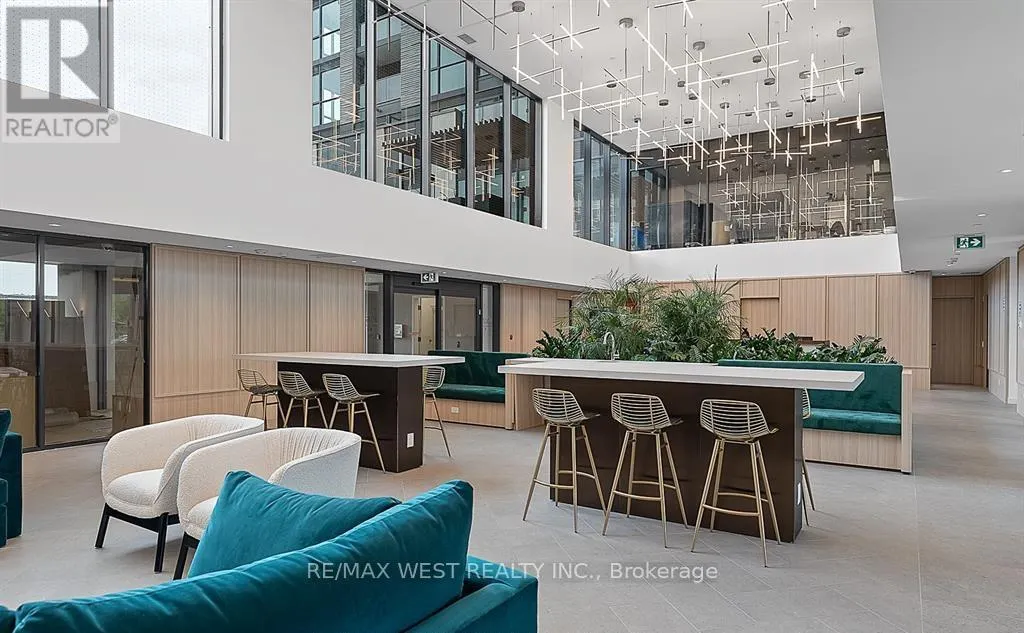 503 - 3071 TRAFALGAR ROAD