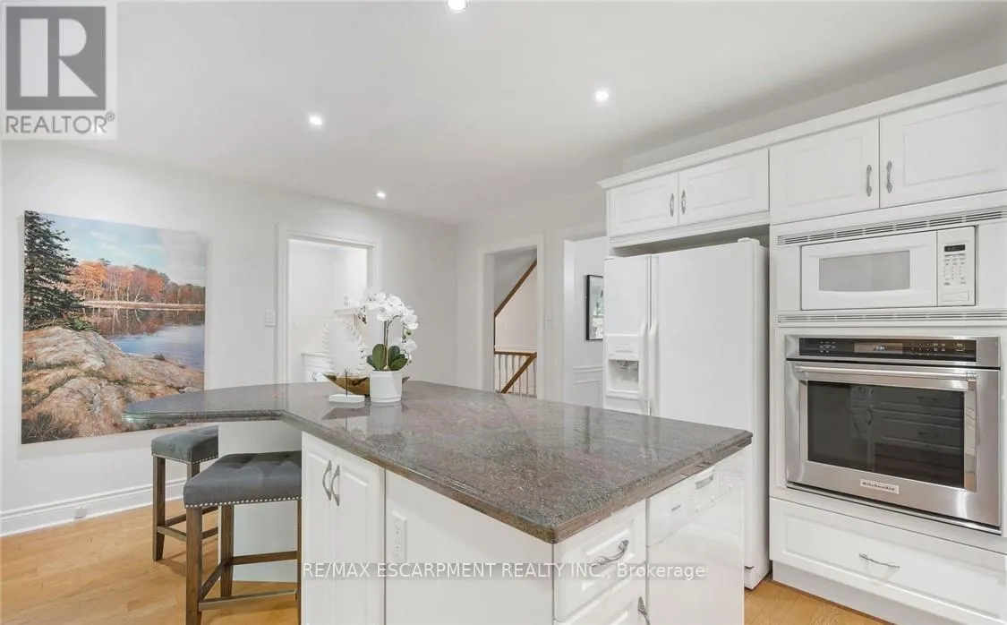 250 DALEWOOD DRIVE