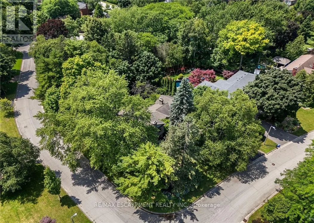 250 DALEWOOD DRIVE