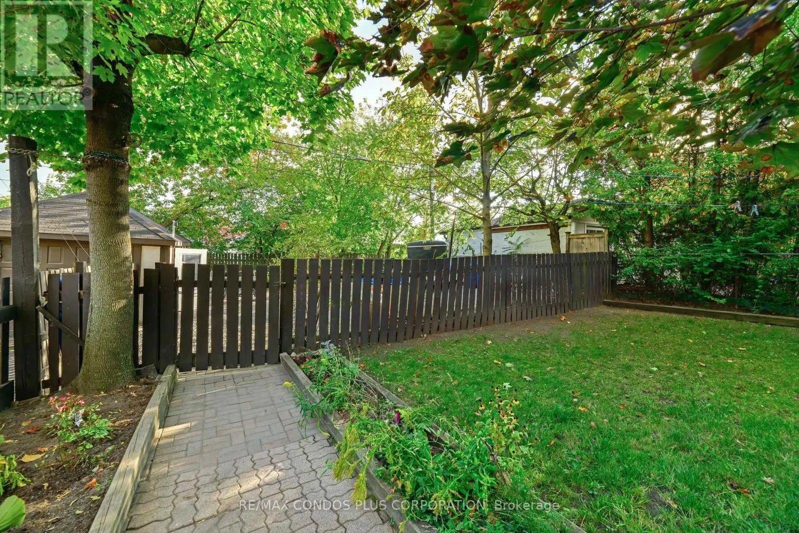 47 REGAL ROAD