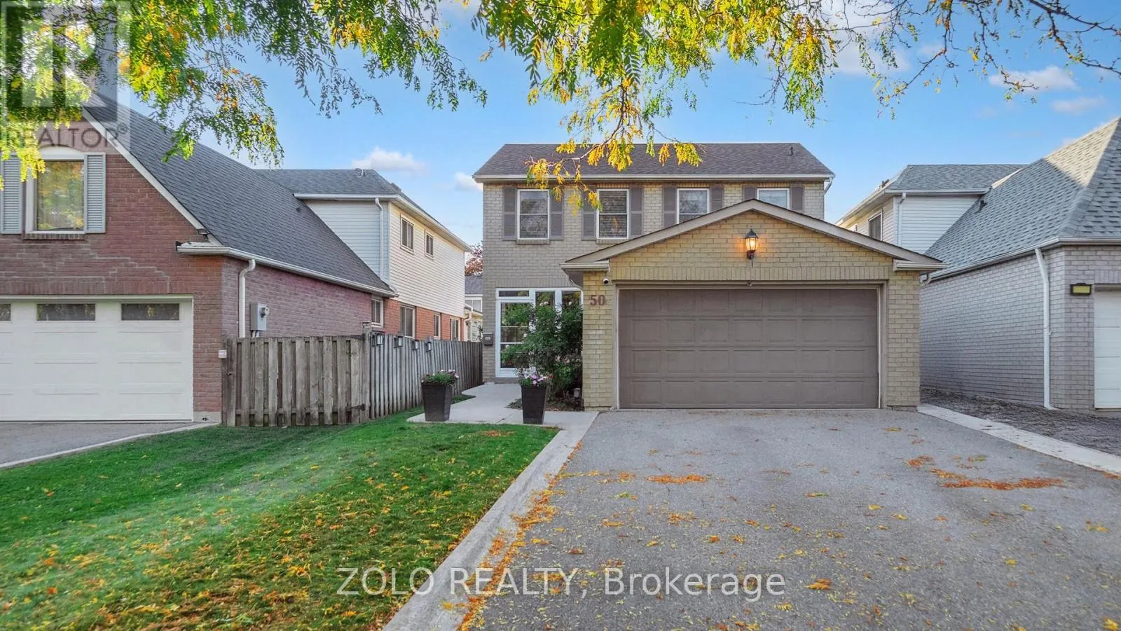 50 LACEWOOD CRESCENT