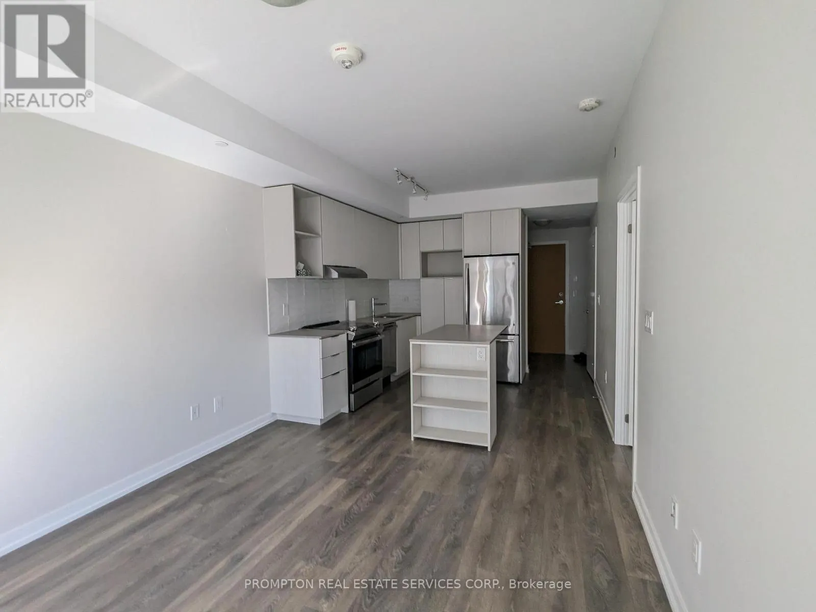 802 - 2520 EGLINTON AVENUE W