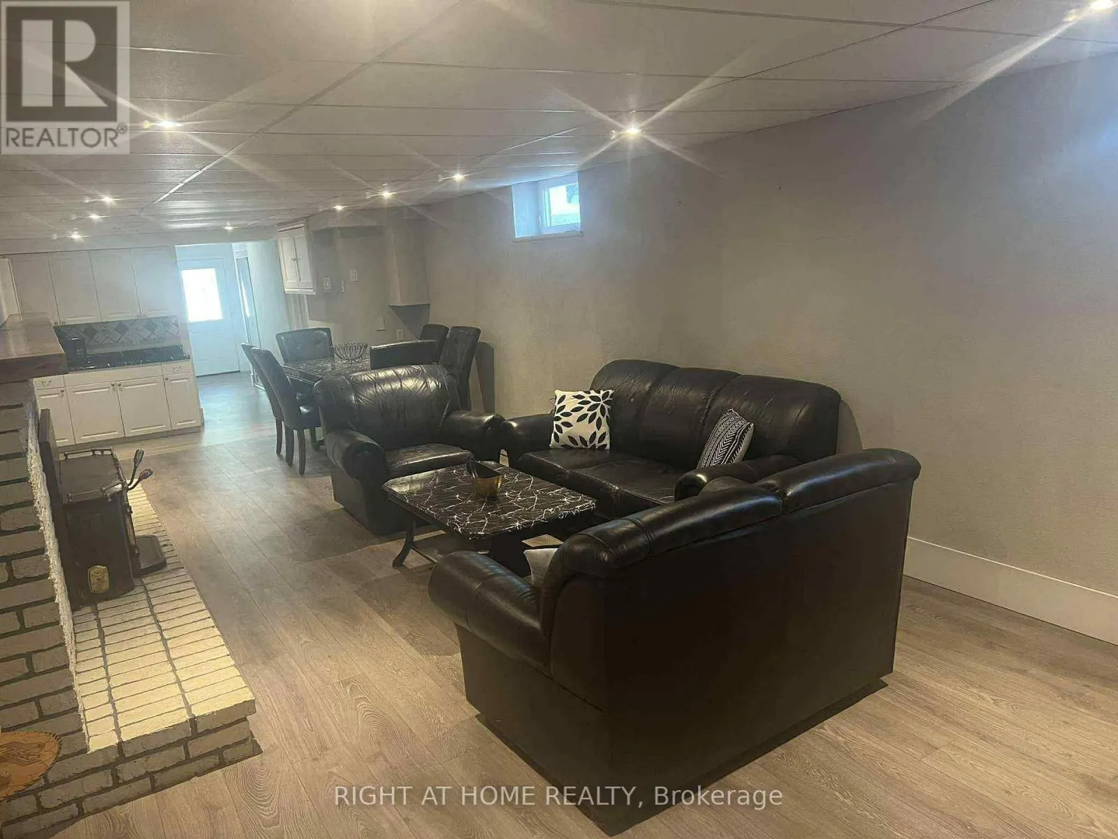 5409 DERRY ROAD W