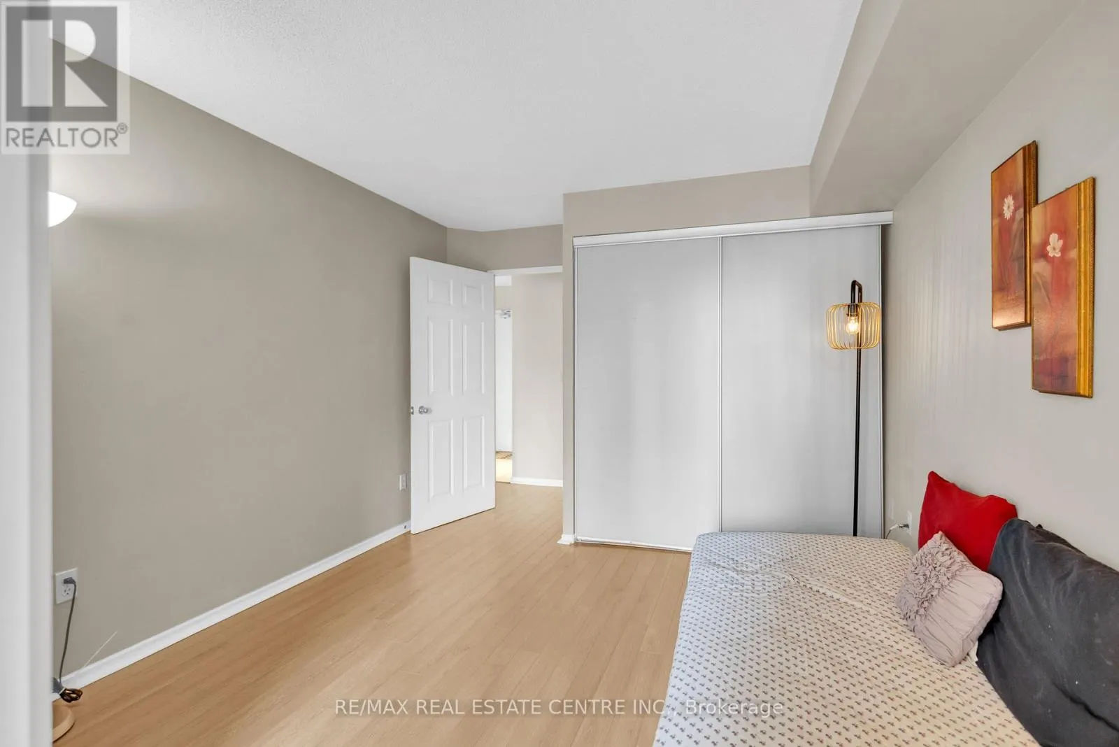 702 - 335 WEBB DRIVE