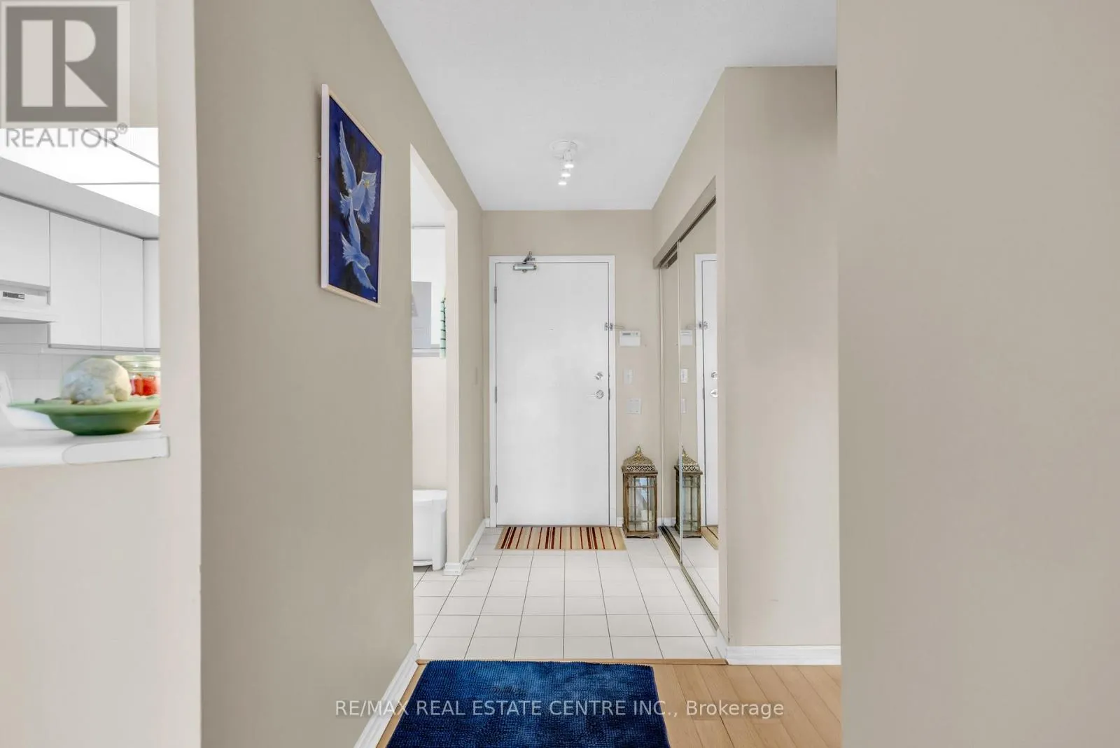 702 - 335 WEBB DRIVE