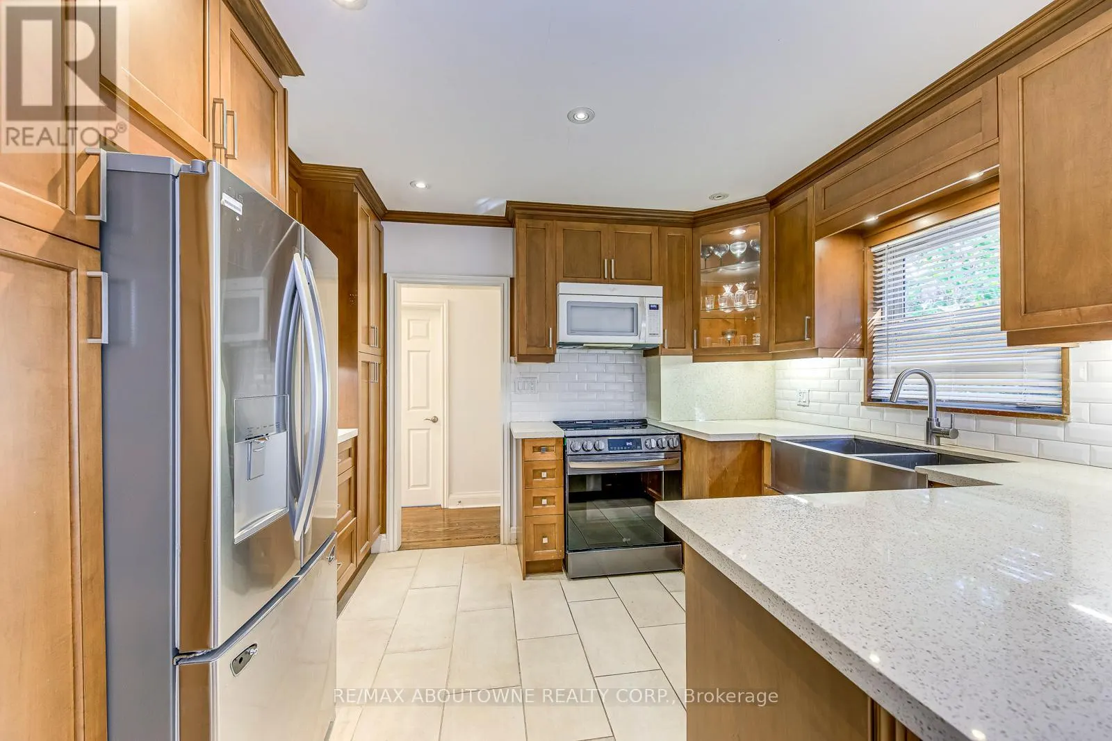 3 GLENN MURRAY DRIVE