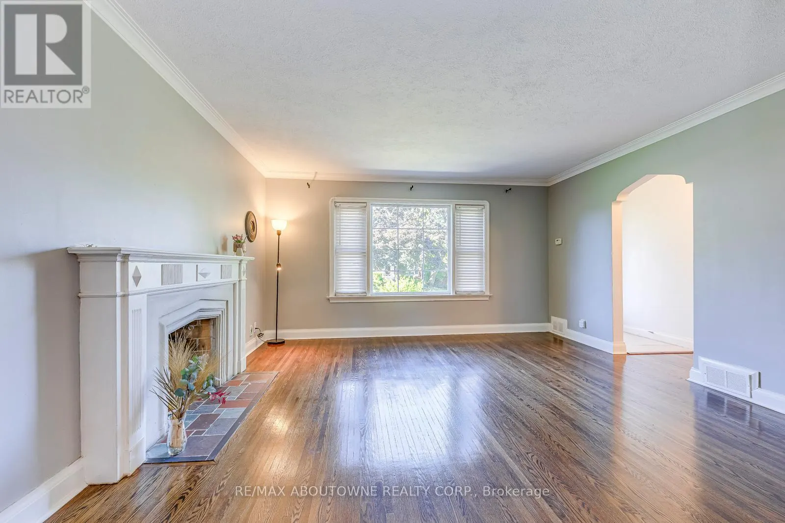 3 GLENN MURRAY DRIVE
